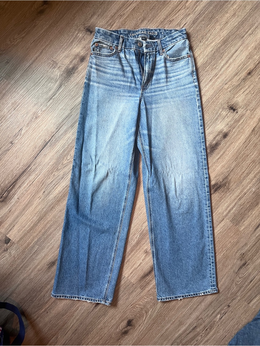 American Eagle Light Blue Super High Rise Curvy Baggy Straight Leg Jeans